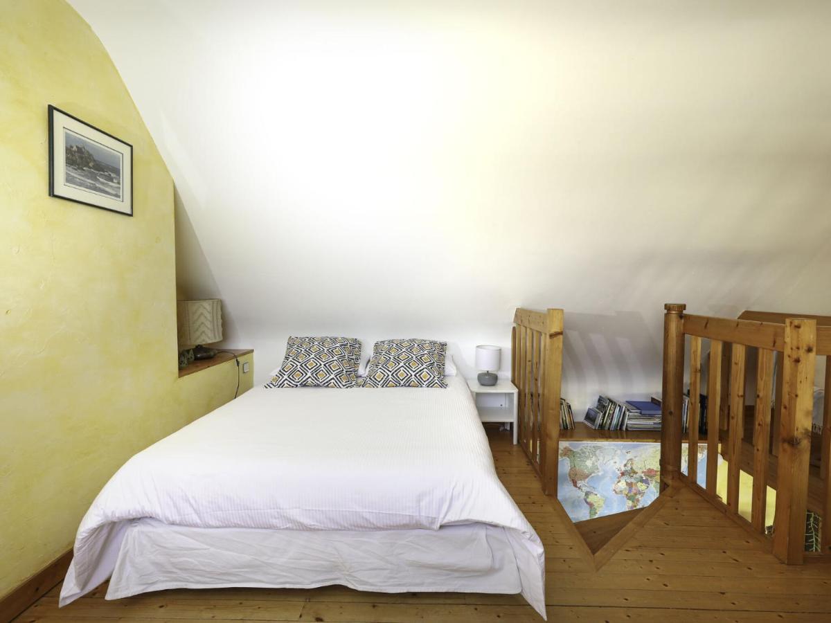 Bright Cottage In A Quiet Location, Near The Coast, Sibiril Exteriér fotografie
