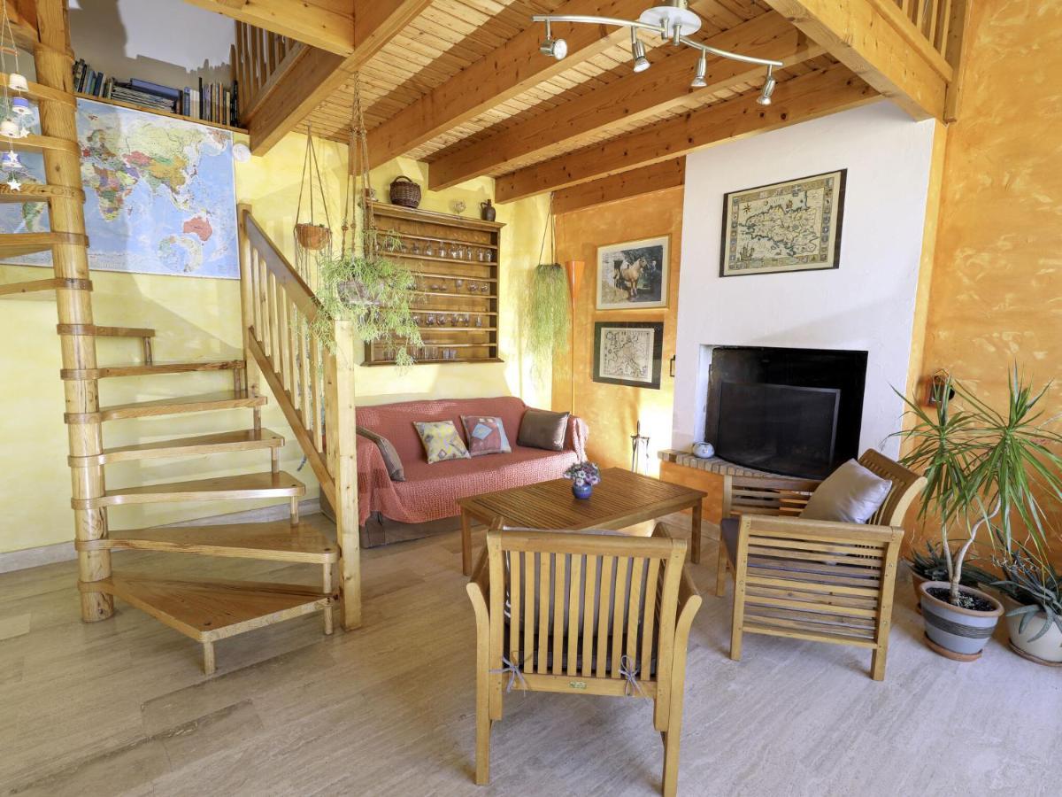 Bright Cottage In A Quiet Location, Near The Coast, Sibiril Exteriér fotografie